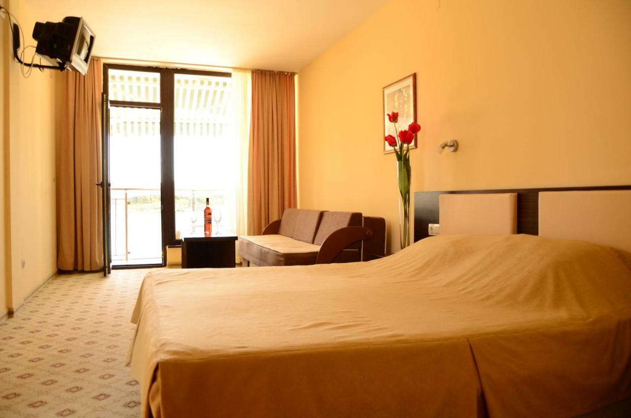 קיטן Family Hotel Teos מראה חיצוני תמונה